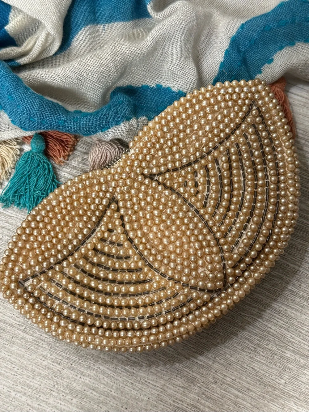 Vintage Decorative Champagne Pearl Clutch